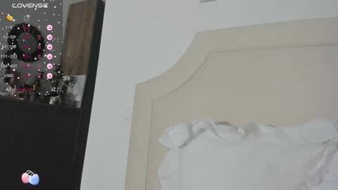 Snapshot of yumm__ chatting on 09.09.25 Im away next stream September 10 at 1400 Moscow time online show from 09.09.25