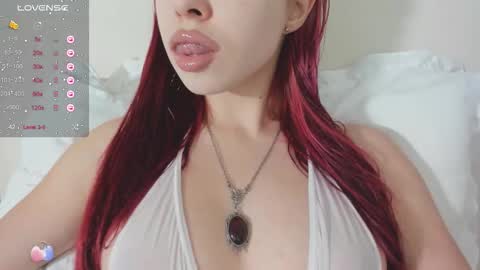 Snapshot of yumm__ chatting on 09.18.25 Im away next stream September 10 at 1400 Moscow time online show from 09.18.25