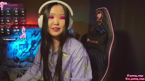 Snapshot of yummy_maya chatting on 01.02.25 Chimi online show from 01.02.25