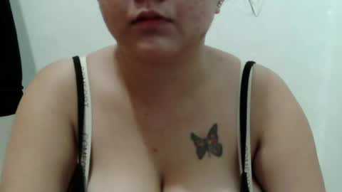 Snapshot of yummy_tits23xx chatting on 06.25.26 yummy_tits23xx online show from 06.25.26