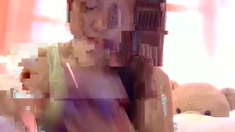 Snapshot of yummyclaya chatting on 12.21.25 yummyclaya online show from 12.21.25