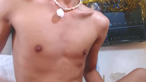 Justine online show from 12.23.24