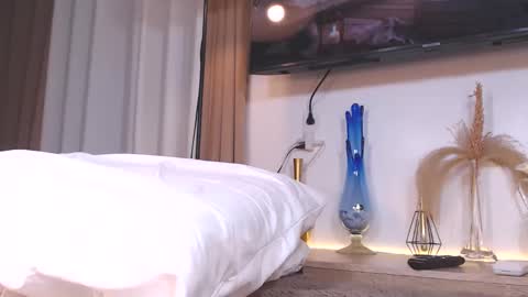 Justine online show from 09.15.25