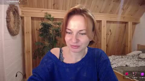 Snapshot of yummylilya chatting on 11.21.25 Lillya online show from 11.21.25