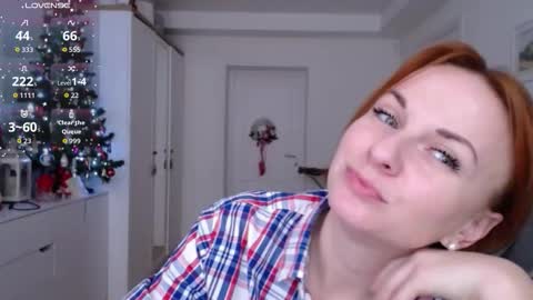 Snapshot of yummylilya chatting on 12.15.25 Lillya online show from 12.15.25