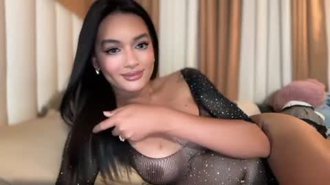 Goddes Renalyn online show from 08.03.26