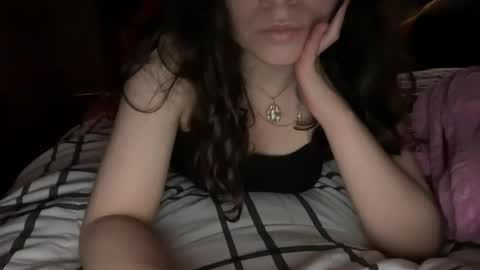 Snapshot of yummyybby chatting on 01.19.25 yummyybby online show from 01.19.25