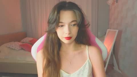 Snapshot of yuna_sunshy chatting on 10.05.25 Yuna online show from 10.05.25