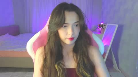 Snapshot of yuna_sunshy chatting on 11.21.25 Yuna online show from 11.21.25