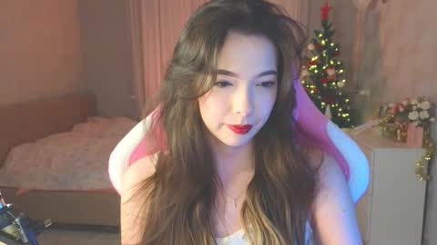 Snapshot of yuna_sunshy chatting on 12.17.25 Yuna online show from 12.17.25