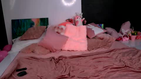 Snapshot of yunaharuno chatting on 03.11.26 YunaHaruno online show from 03.11.26