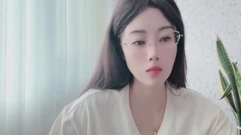 YunEr online show from 09.17.25