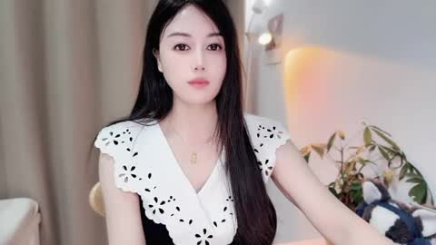 YunEr online show from 05.04.26
