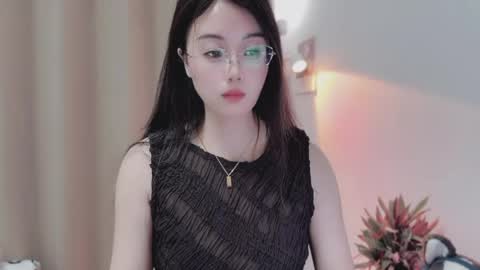 Snapshot of yuner0715 chatting on 05.16.26 YunEr online show from 05.16.26