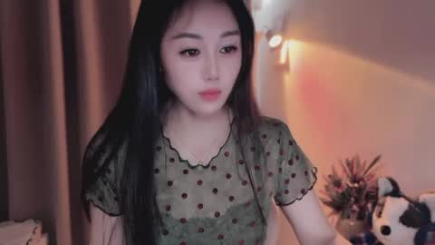 Snapshot of yuner0715 chatting on 05.27.26 YunEr online show from 05.27.26