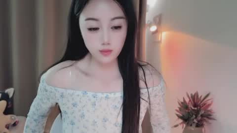 Snapshot of yuner0715 chatting on 06.01.26 YunEr online show from 06.01.26