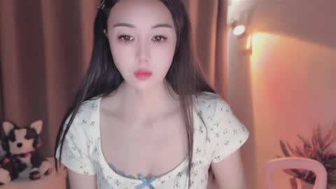 Snapshot of yuner0715 chatting on 06.07.26 YunEr online show from 06.07.26