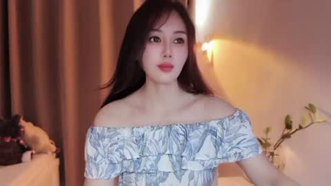 YunEr online show from 07.25.26