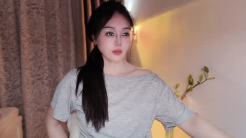 YunEr online show from 07.25.26