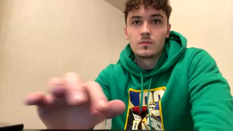 yungstudbev online show from 01.01.25