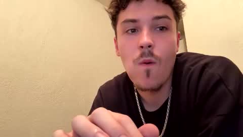 yungstudbev online show from 09.18.25