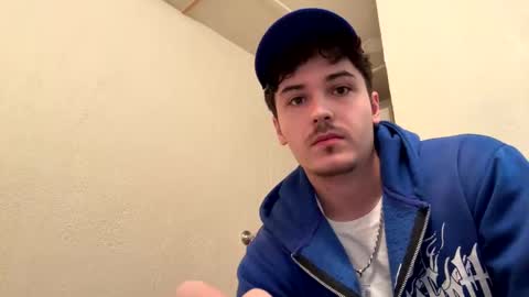 yungstudbev online show from 10.06.25