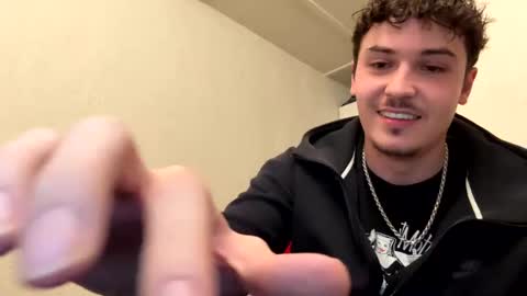 yungstudbev online show from 10.13.25