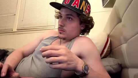 yungstudbev online show from 04.15.26