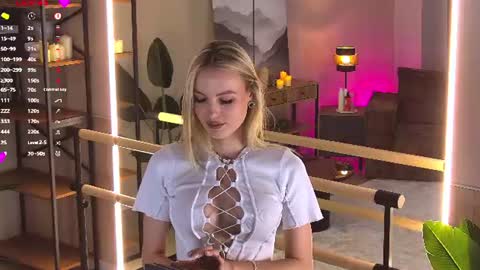 Tessa online show from 07.02.26