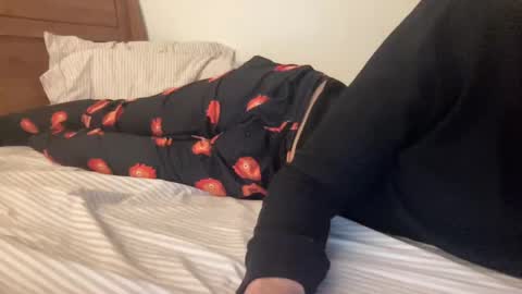 Snapshot of yungwolf69 chatting on 09.23.25 yungwolf69 online show from 09.23.25