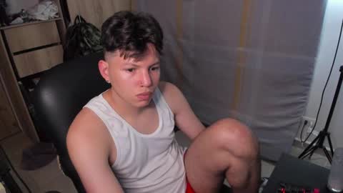 Snapshot of yurii_moody chatting on 02.24.25 yurii_moody online show from 02.24.25