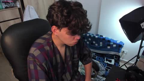 Snapshot of yurii_moody chatting on 09.24.25 yurii_moody online show from 09.24.25