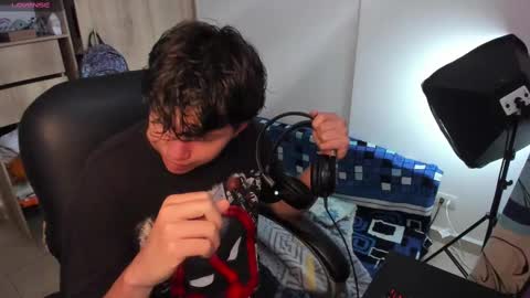 Snapshot of yurii_moody chatting on 10.04.25 yurii_moody online show from 10.04.25