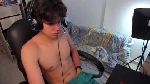 Snapshot of yurii_moody chatting on 10.16.25 yurii_moody online show from 10.16.25