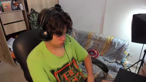 Snapshot of yurii_moody chatting on 10.17.25 yurii_moody online show from 10.17.25