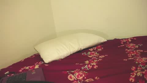 Yuya online show from 12.04.24