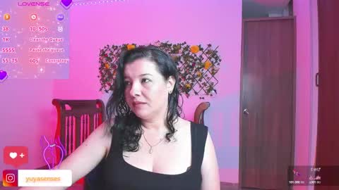 Snapshot of yuya_ss chatting on 10.14.25 Yuya online show from 10.14.25