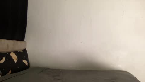 Snapshot of yvonne_guidotti chatting on 12.12.24 Miss Cali online show from 12.12.24