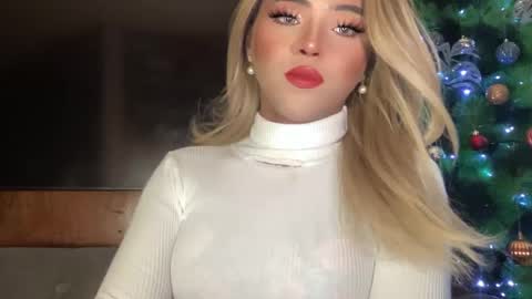 Snapshot of yvonne_guidotti chatting on 12.15.24 Miss Cali online show from 12.15.24