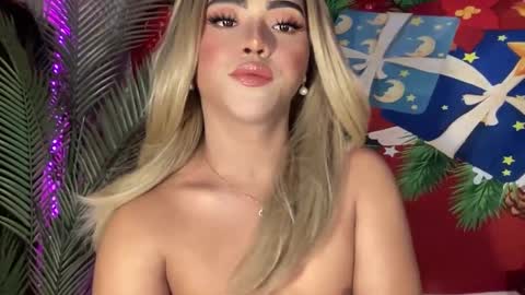 Snapshot of yvonne_guidotti chatting on 12.29.24 Miss Cali online show from 12.29.24