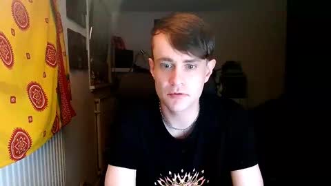 Snapshot of yyscript chatting on 03.07.25 online show from 03.07.25