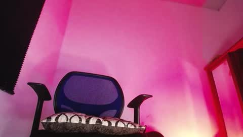 Snapshot of zac_watson chatting on 12.23.25 Zac Freelance model online show from 12.23.25