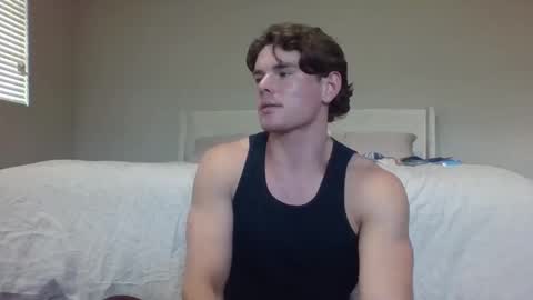 Snapshot of zachschaefer chatting on 01.08.26 zachschaefer online show from 01.08.26