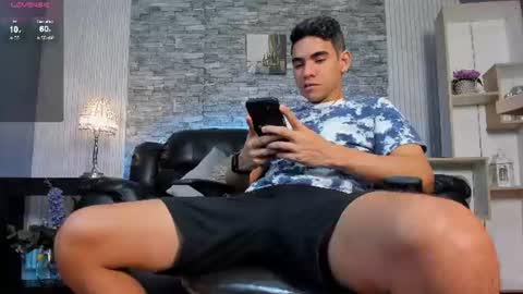 zack_joness10 online show from 06.16.26