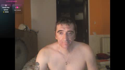 Snapshot of zackhot31 chatting on 10.19.25 Ivan online show from 10.19.25