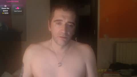 Snapshot of zackhot31 chatting on 10.21.25 Ivan online show from 10.21.25