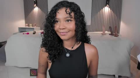 Snapshot of zafiiraa chatting on 05.19.26 zafira online show from 05.19.26