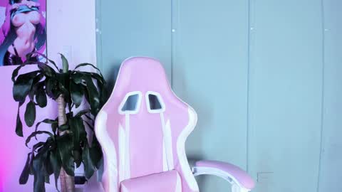 Zafiro Brown online show from 09.25.25