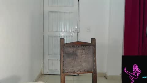 Snapshot of zahhysims chatting on 01.27.25 zahhy online show from 01.27.25