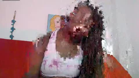 Snapshot of zahhysims chatting on 09.19.25 zahhy online show from 09.19.25